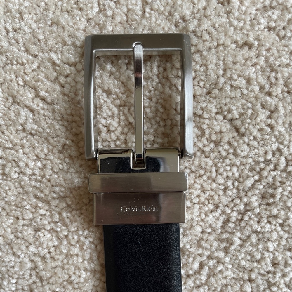 Calvin Kline size 36 reversible Black brown Leather Belt with Silver Buckle